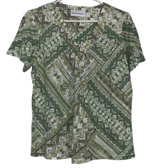 Alfred Dunner Short-Sleeve Green Geometric Beaded V-Neck Top - Picture 2 of 9